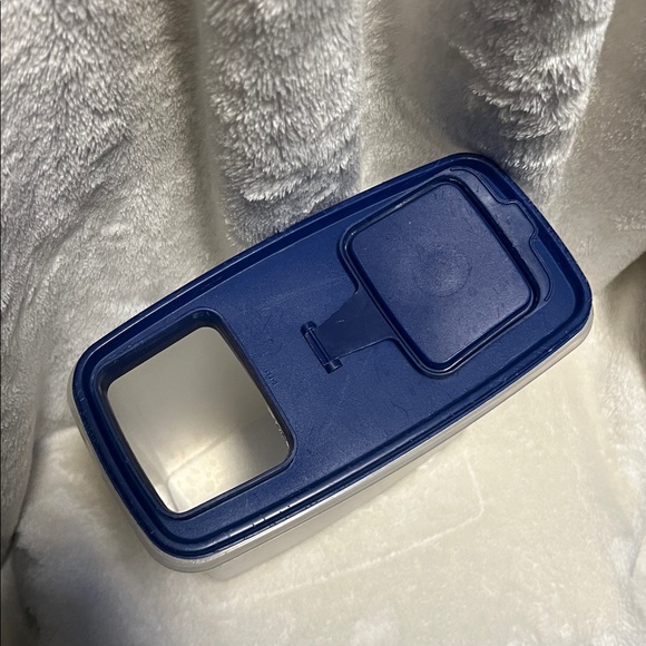 TUPPERWARE 🥣 TALL CLEAR CEREAL KEEPER FOOD STORAGE CONTAINER w/ BLUE LID - Picture 3 of 8